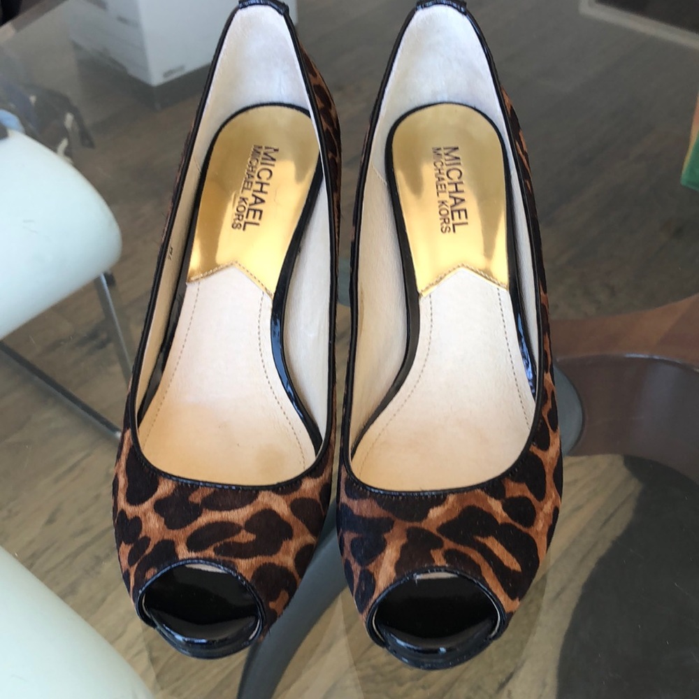 MK leopard print heels